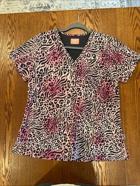 Vibrant Pink Animal Print V-Neck Short Sleeve Scrub Top -
